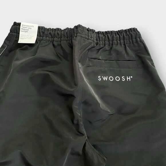 Nike Sportswear Water Repellent Woven Black Pants Mens size M New DD6057-010 (a) - Picture 8 of 12
